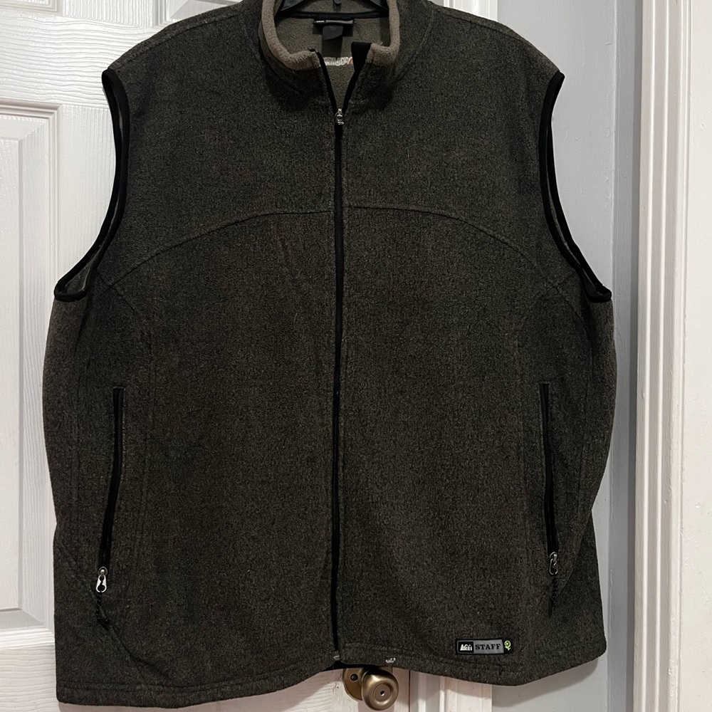 REI Dark Gray Men's Vest